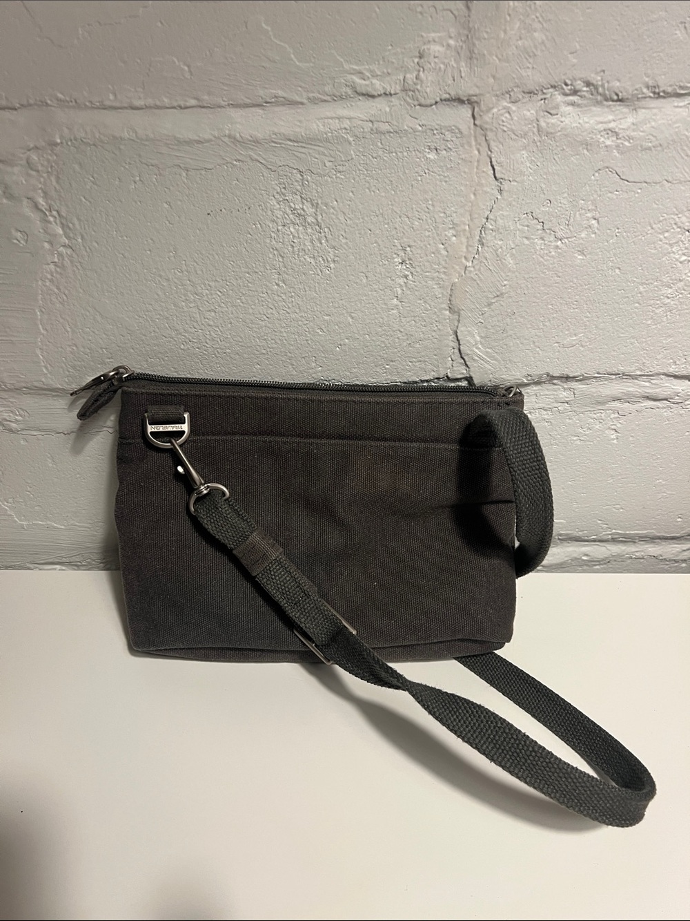 Travelon crossbody gray - Picture 5 of 5